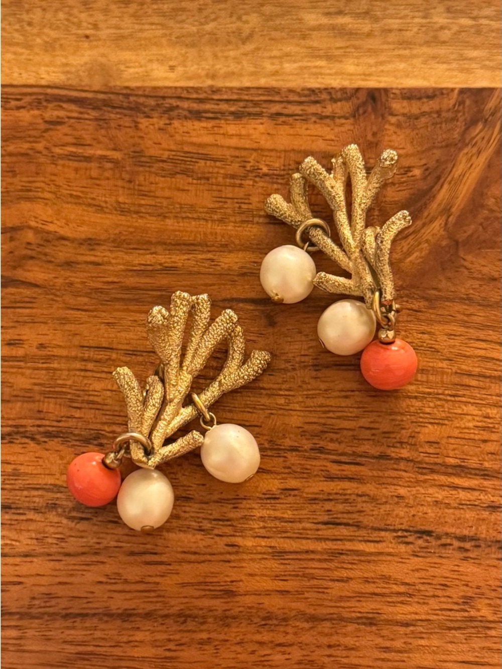 RARE NAPIER Gold Coral Branch Drop VTG Earrings with Pearl and Coral Beads - Picture 11 of 11